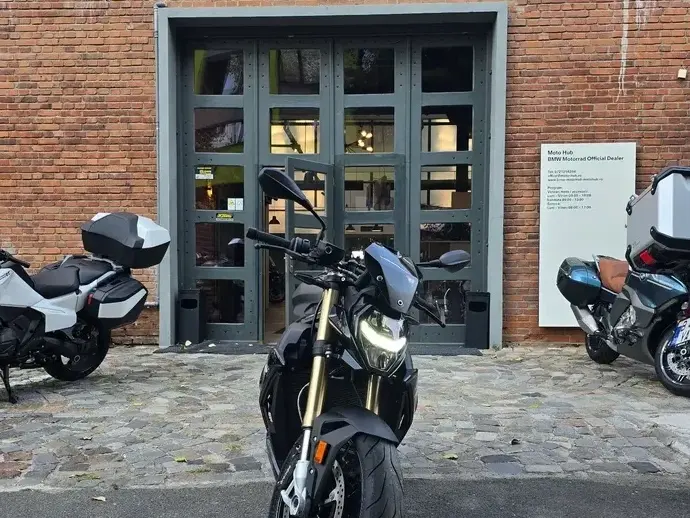 BMW S1000R