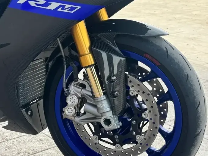 Yamaha YZF 1000 R1-M