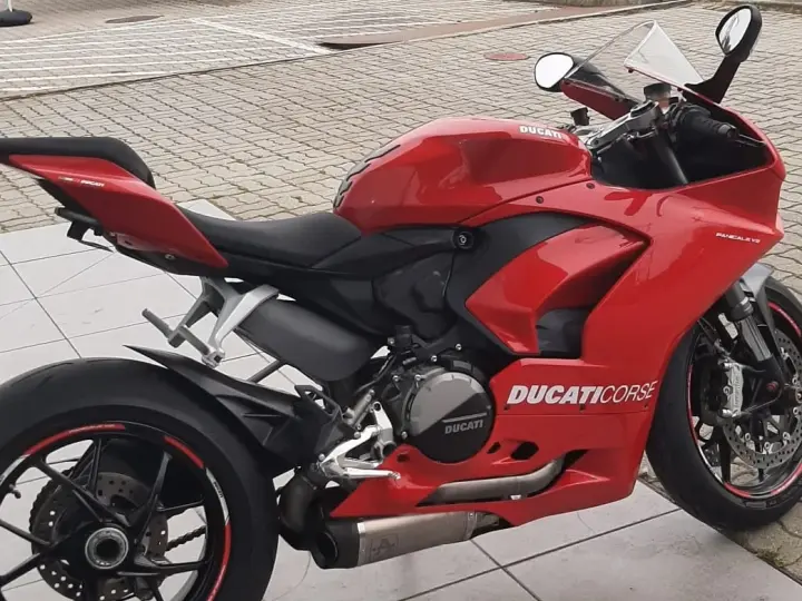 Ducati Panigale V2