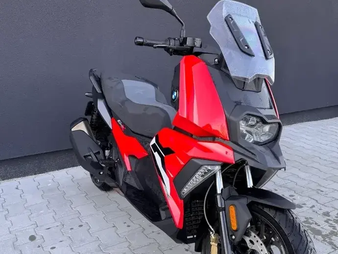 BMW C400X