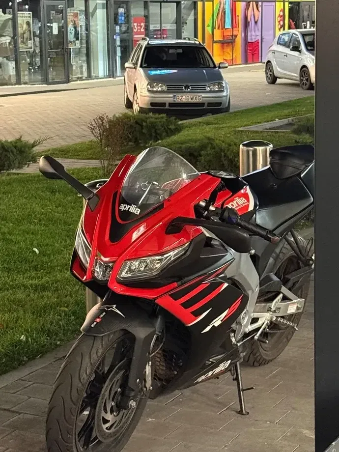 Aprilia RS 125 — imagine 4