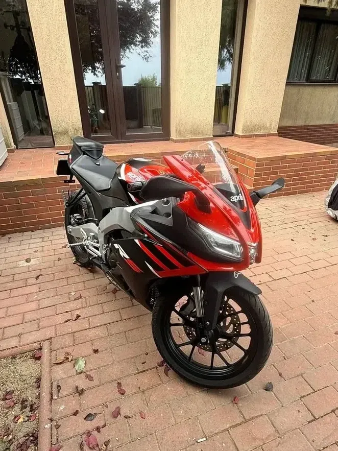 Aprilia RS 125 — imagine 6