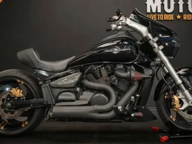 Suzuki Boulevard M109R