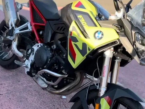 BMW F 900 GS