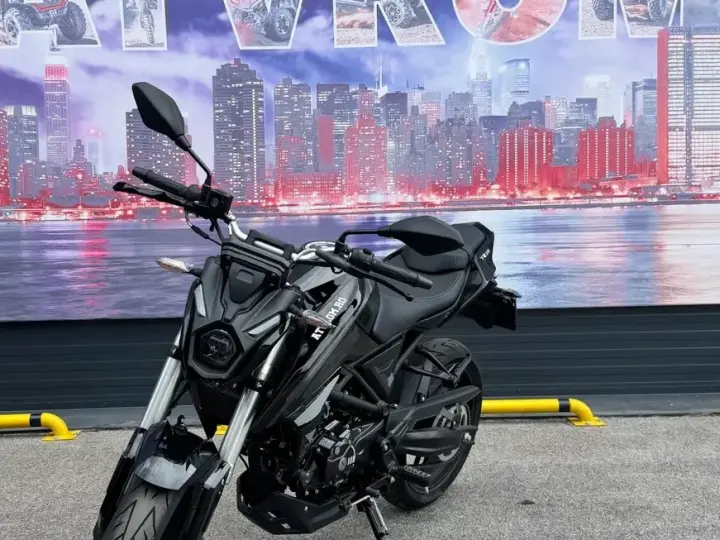 Voge R125