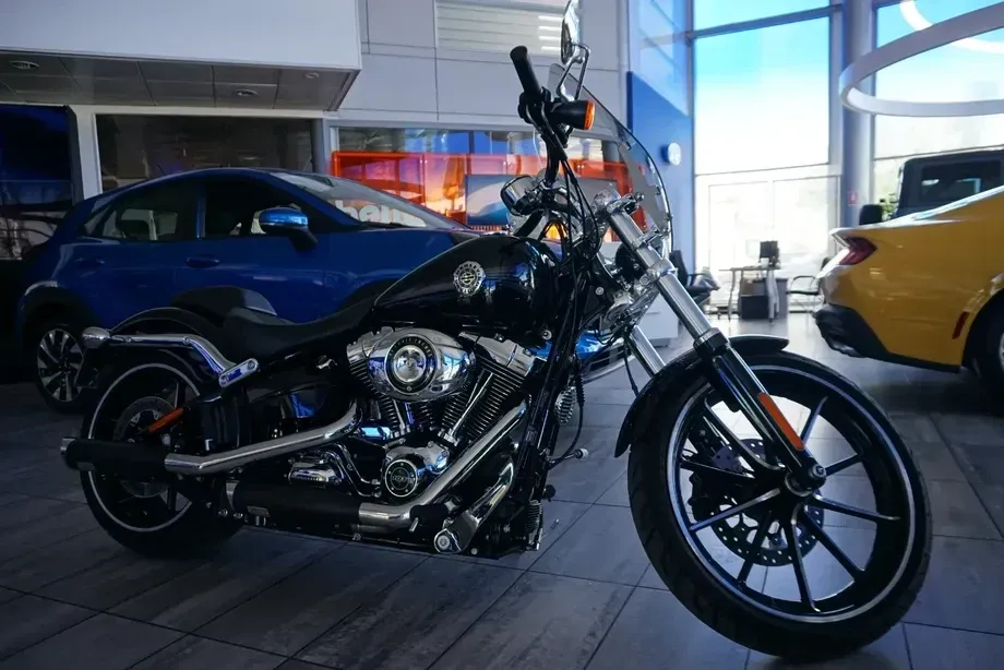 Harley-Davidson Softail Breakout FXSB — imagine 4
