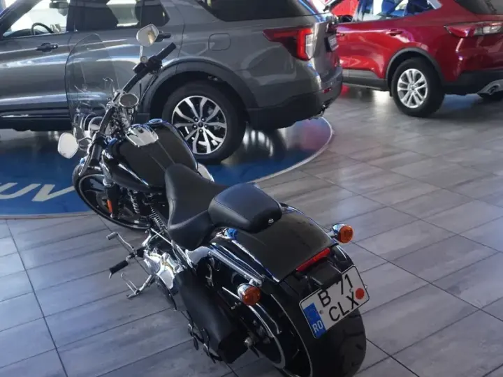 Harley-Davidson Softail Breakout FXSB
