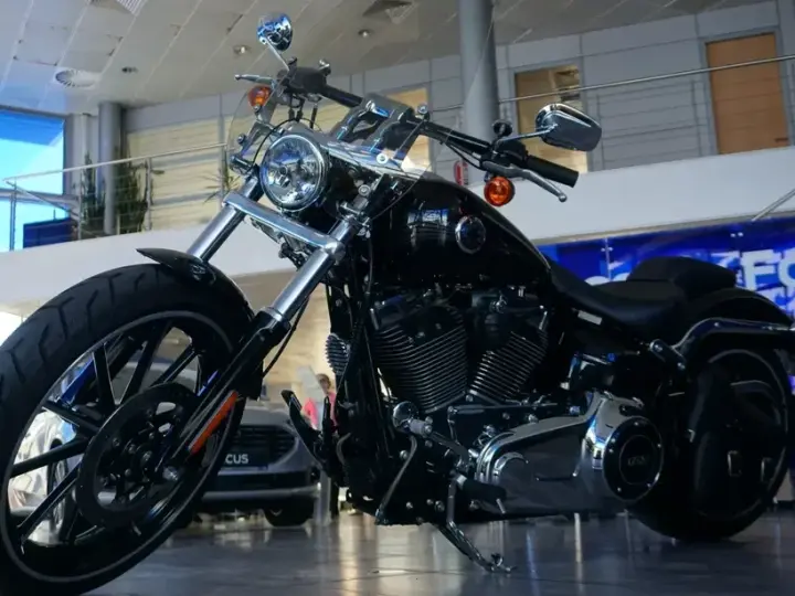 Harley-Davidson Softail Breakout FXSB