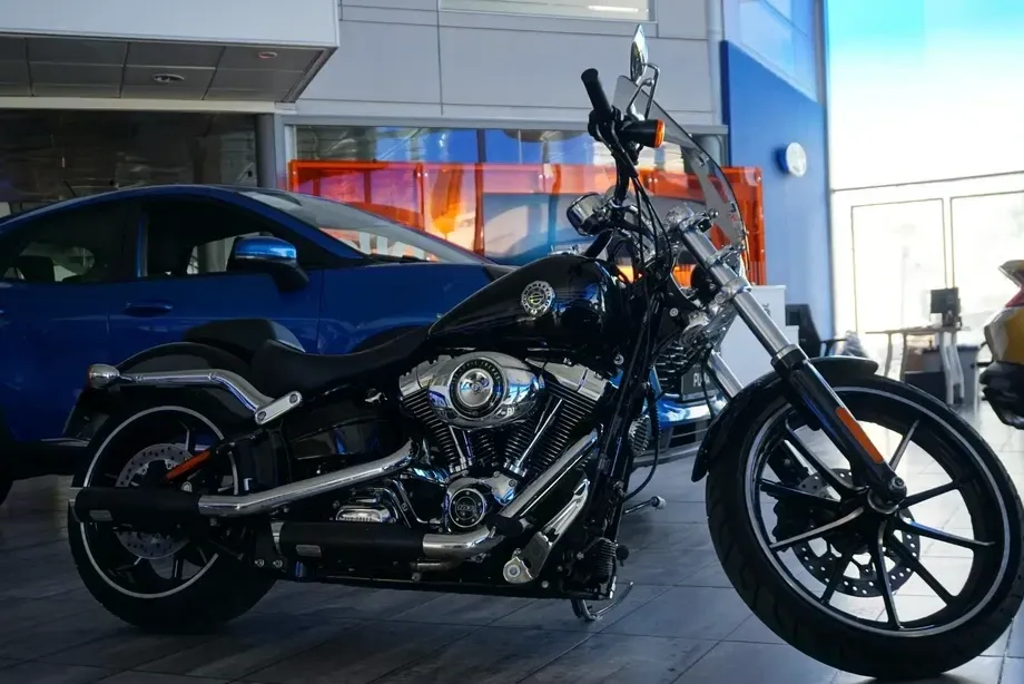 Harley-Davidson Softail Breakout FXSB — imagine 3