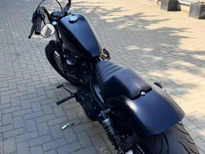 Harley-Davidson XL 883N Iron Special Edition