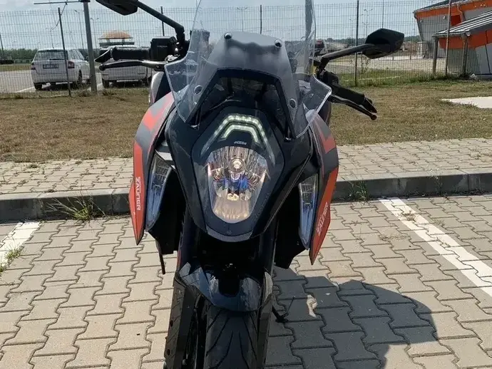 KTM 1290 Super Duke GT