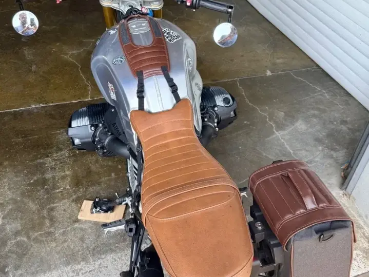 BMW R nineT