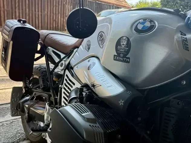 BMW R nineT