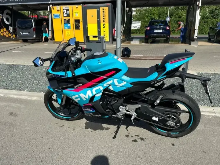 CF Moto 450 SR ABS