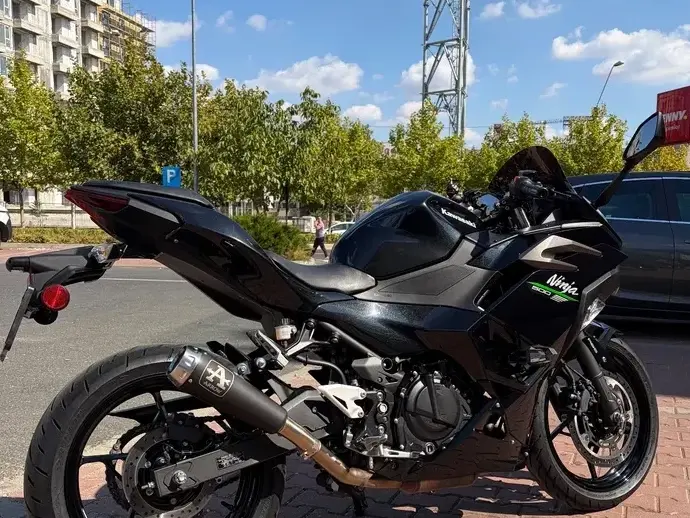 Kawasaki Ninja 500