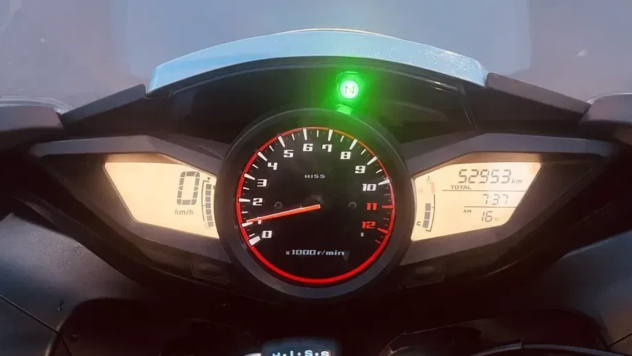 Honda VFR 1200F — imagine 2