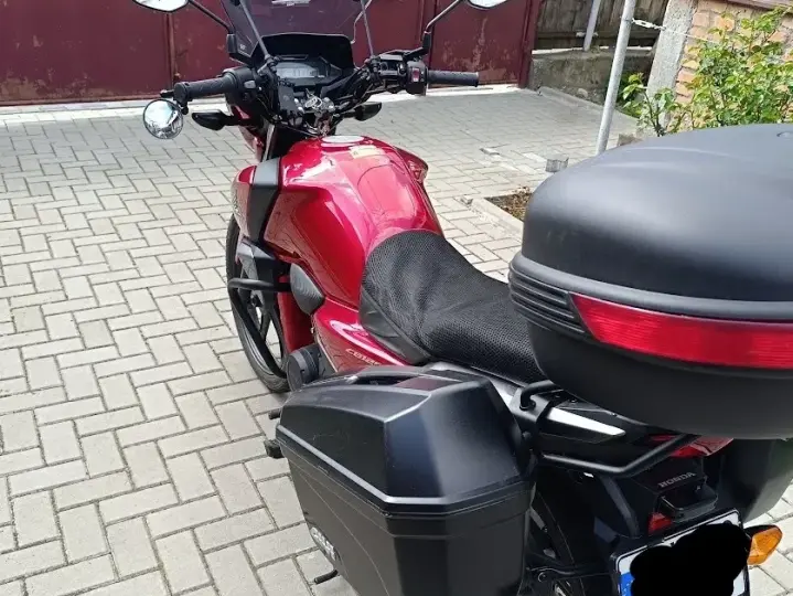 Honda CB 125F