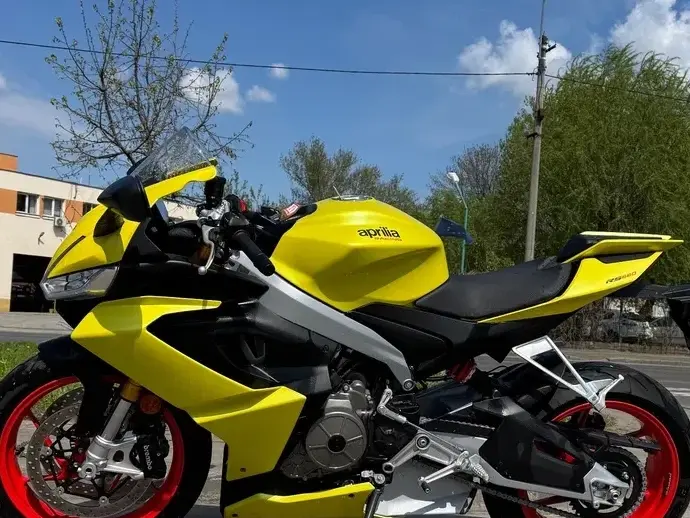 Aprilia RS 660