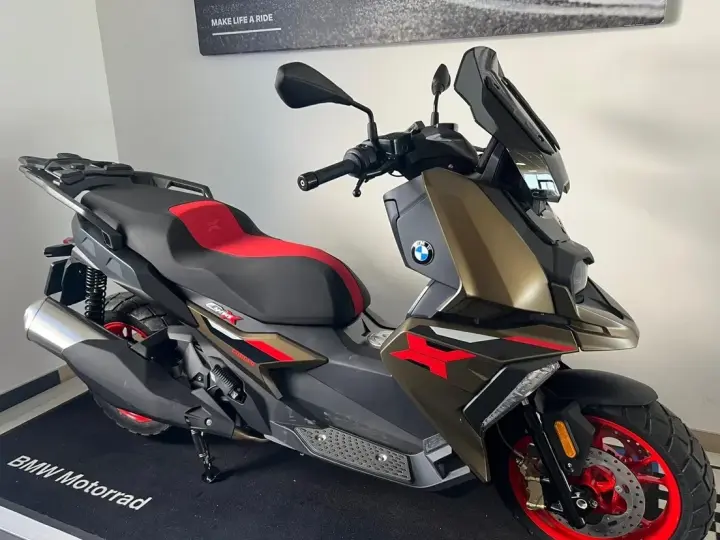 BMW C400X