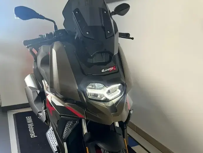 BMW C400X