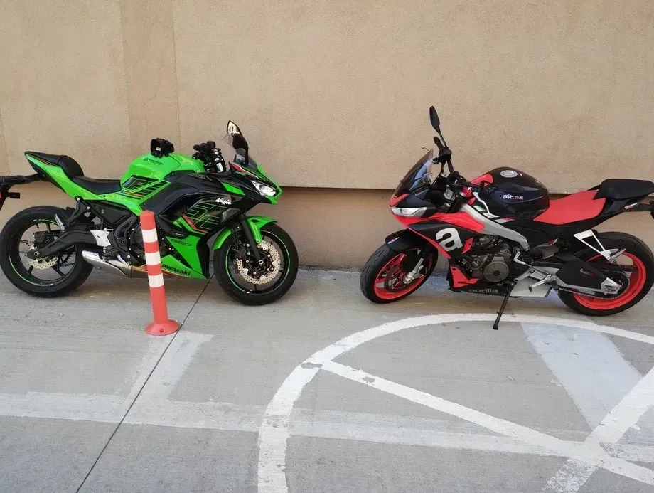 Aprilia Tuono 660 — imagine 3