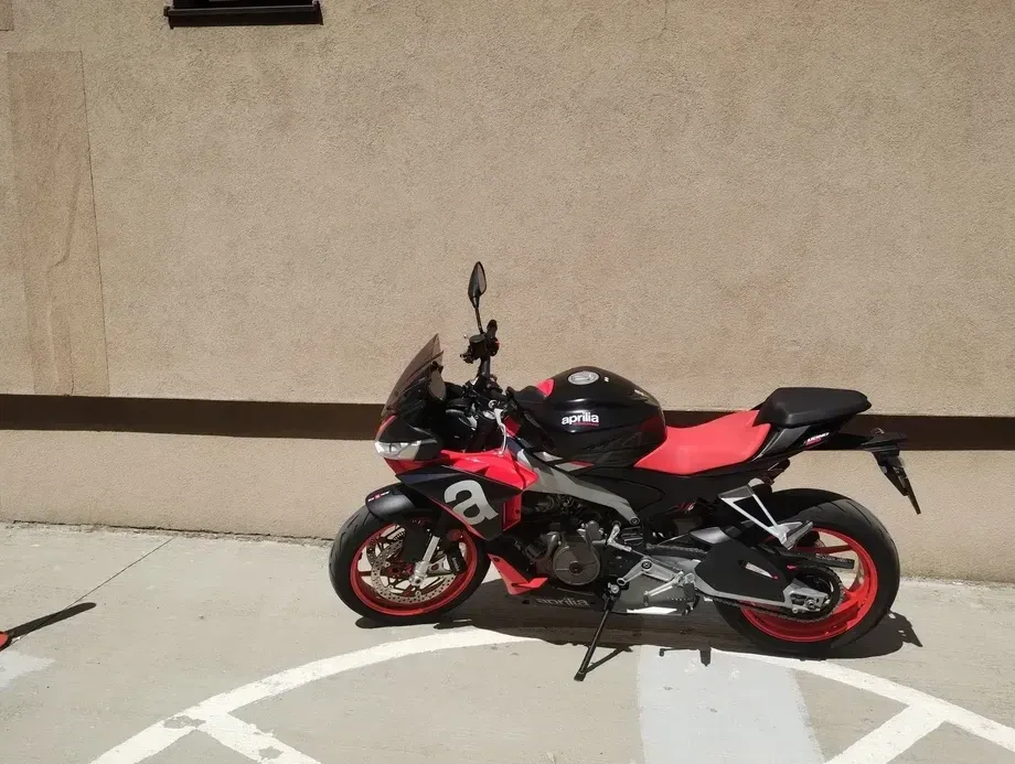 Aprilia Tuono 660 — imagine 4