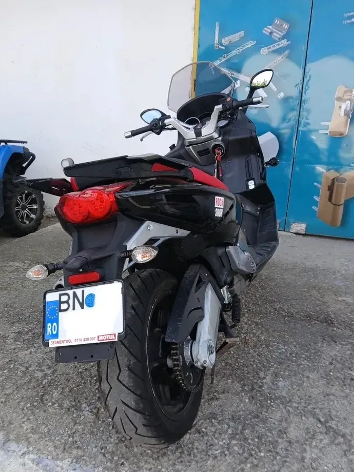 Gilera GP 800 — imagine 3