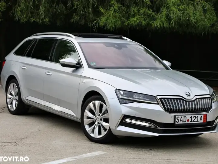 Škoda Superb III