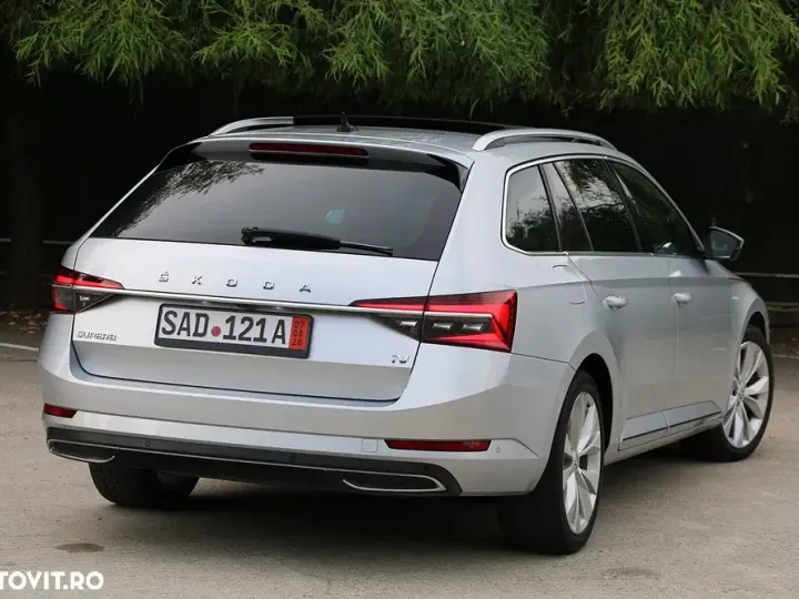 Škoda Superb III