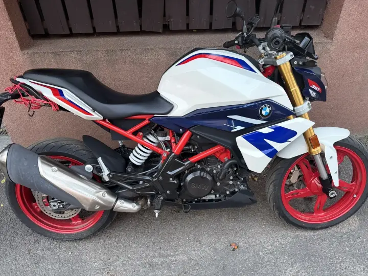 BMW G310R