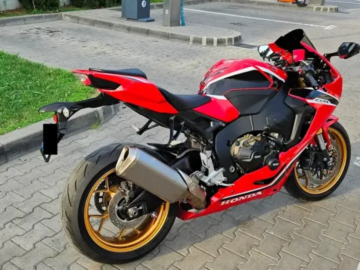 Honda CBR 1000RR Fireblade