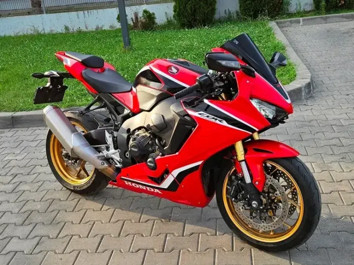 Honda CBR 1000RR Fireblade