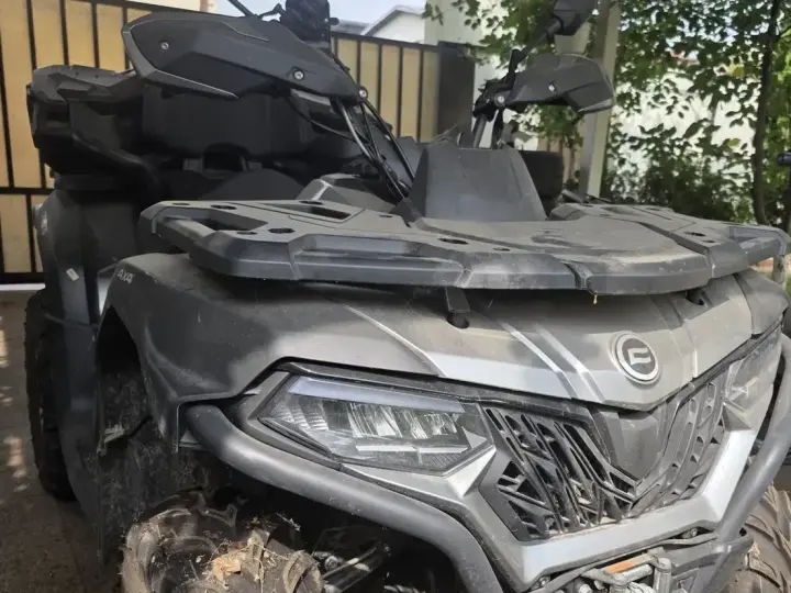 CF Moto CForce 600L Touring