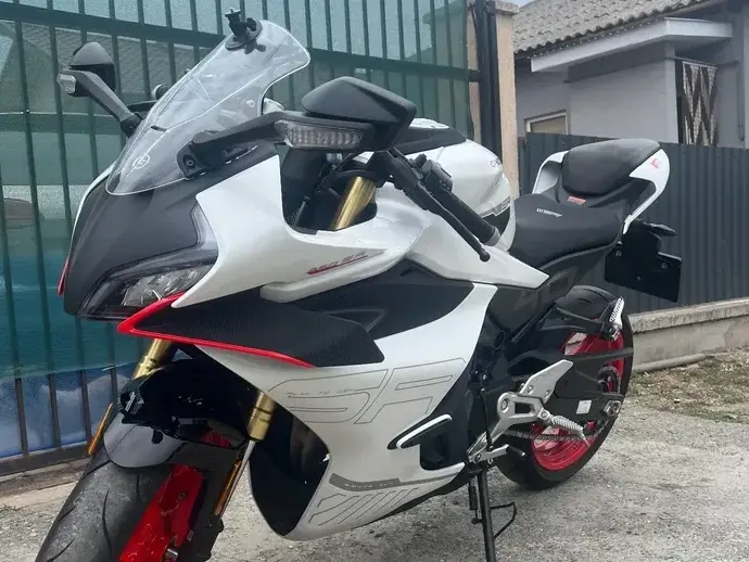 CF Moto 450 SR ABS