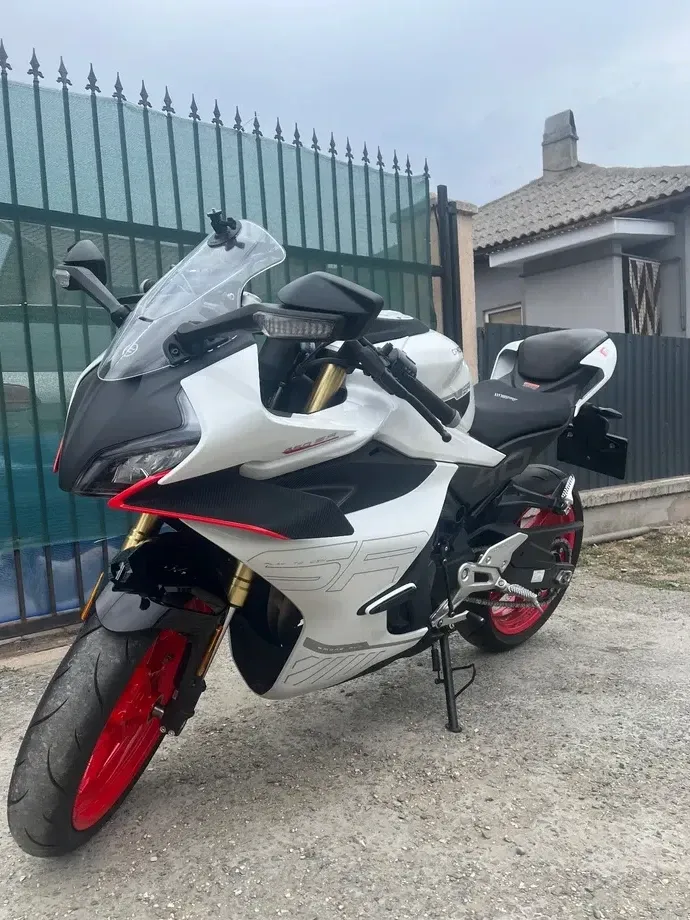 CF Moto 450 SR ABS — imagine 4