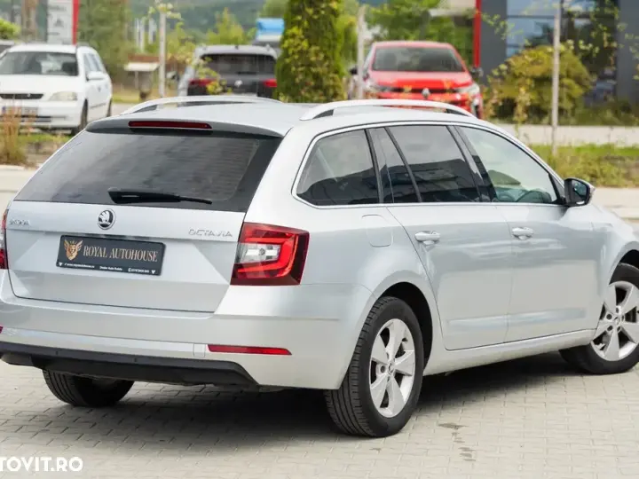 Škoda Octavia IV 1.6 TDI DSG Clever