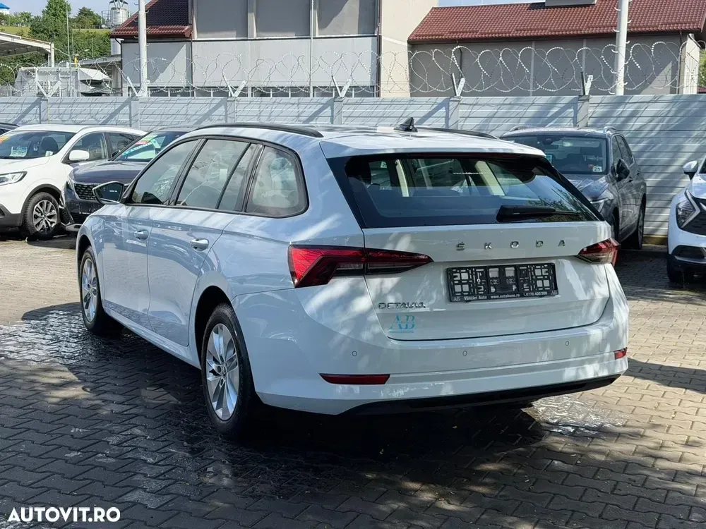 Škoda Octavia 2.0 TDI DSG Ambition — imagine 3