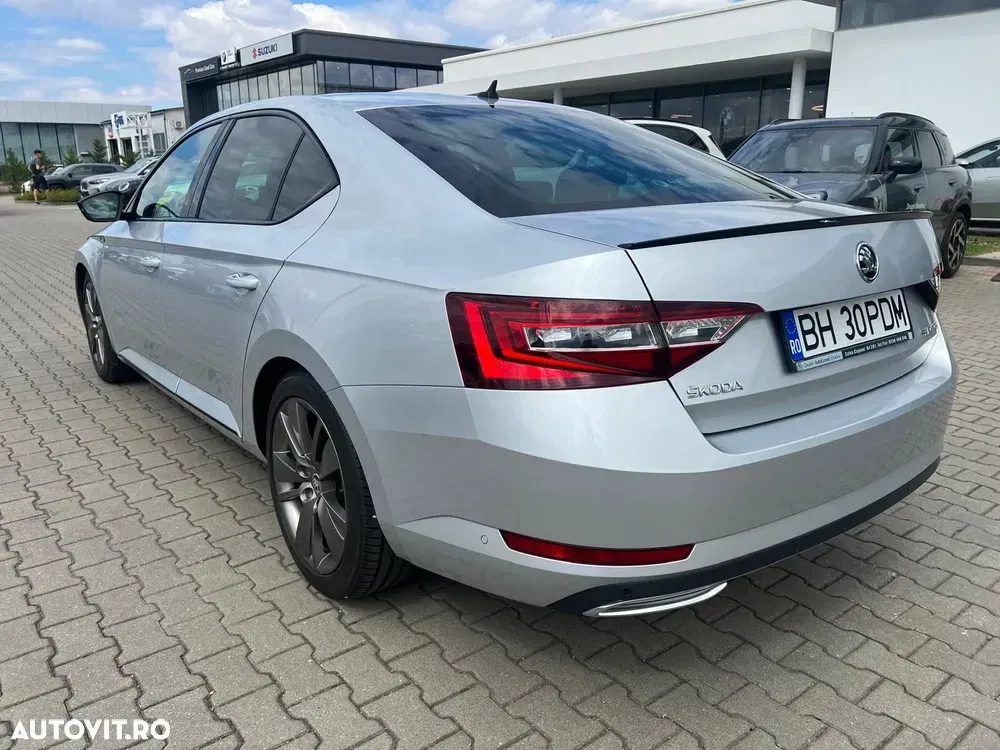 Škoda Superb III 2.0 TDI DSG Sportline — imagine 6