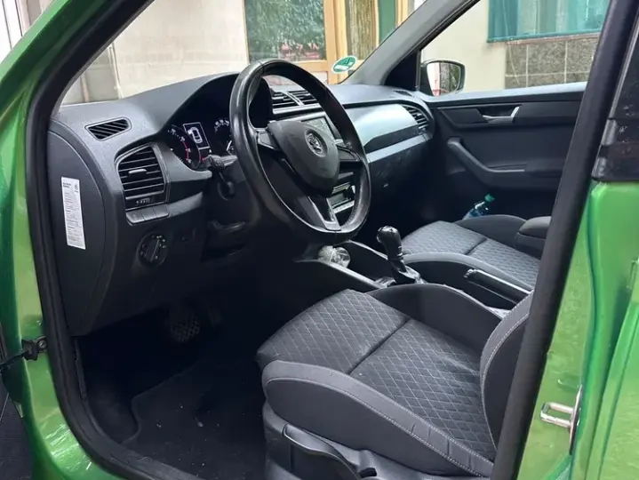 Škoda Fabia III 1.0 TSI DSG Drive