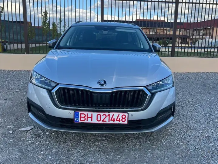 Škoda Octavia IV 1.4 TSI DSG Ambition