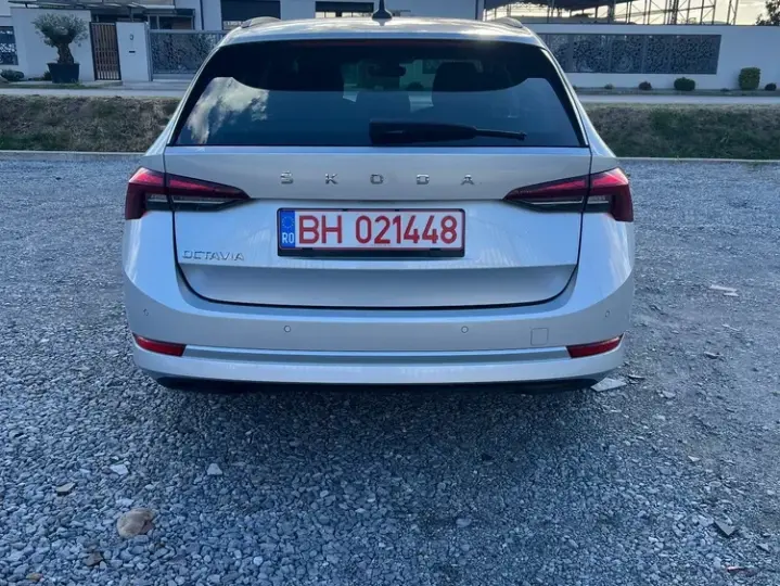 Škoda Octavia IV 1.4 TSI DSG Ambition