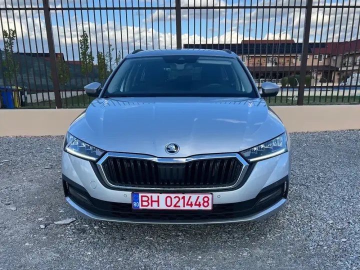 Škoda Octavia IV 1.4 TSI DSG Ambition
