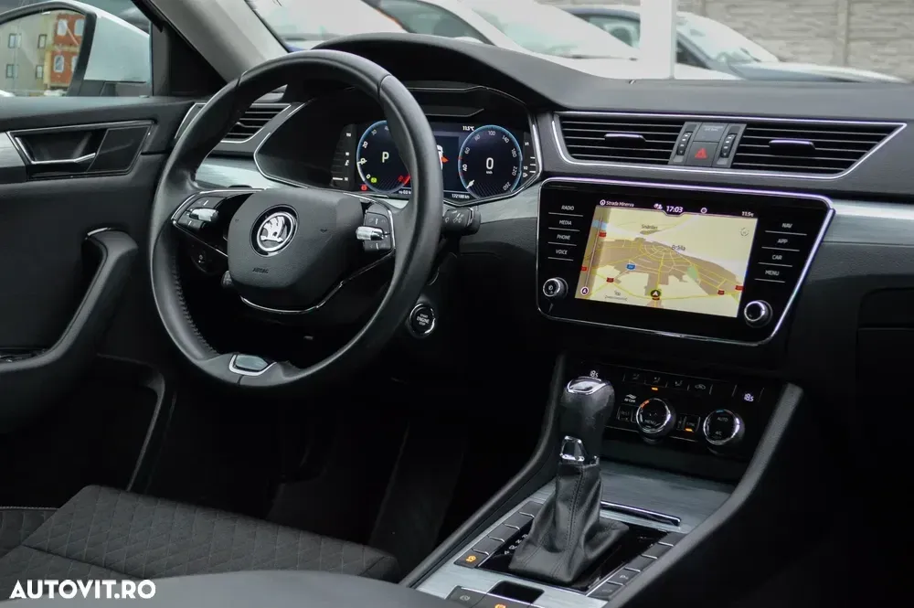 Škoda Superb III 2.0 TDI DSG Essence — imagine 4
