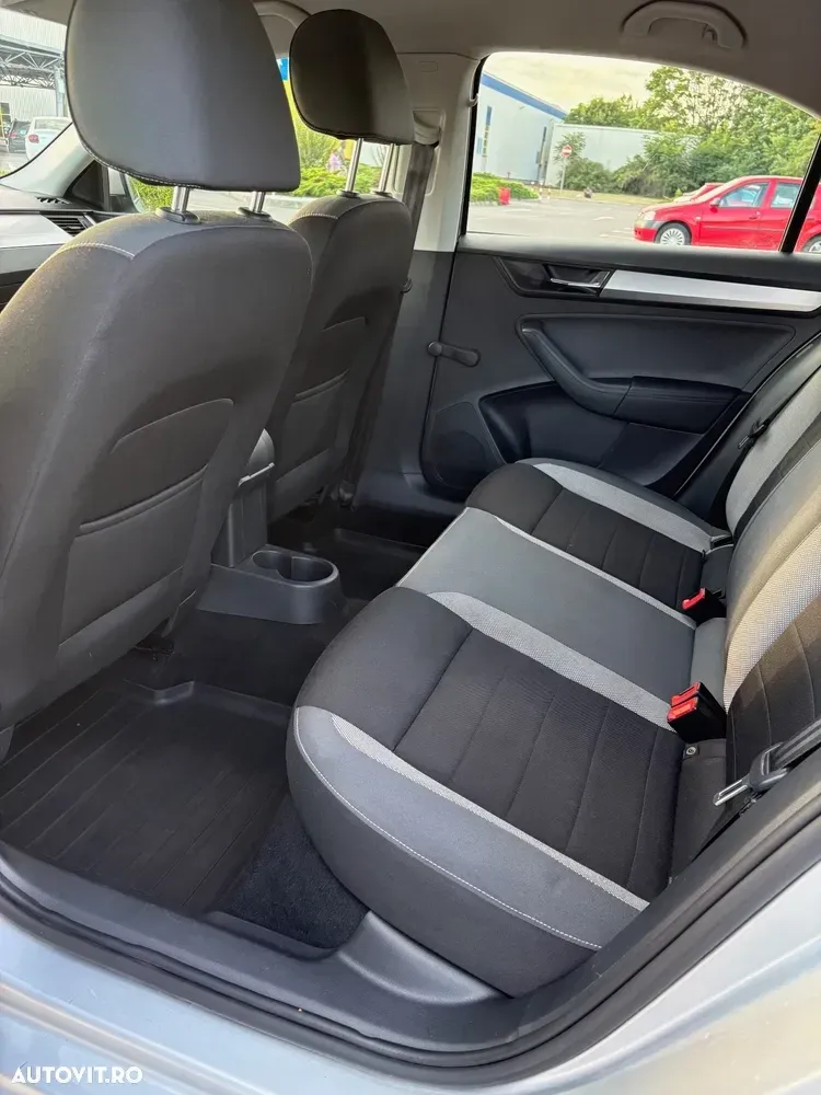 Škoda Rapid 1.0 TSI Ambition — imagine 4