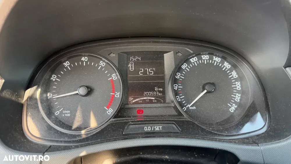 Škoda Fabia 1.0 Active — imagine 3