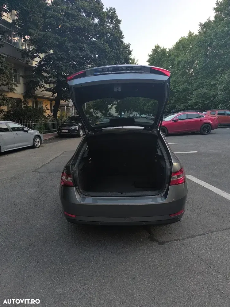 Škoda Superb III 2.0 TDI DSG Ambition — imagine 6