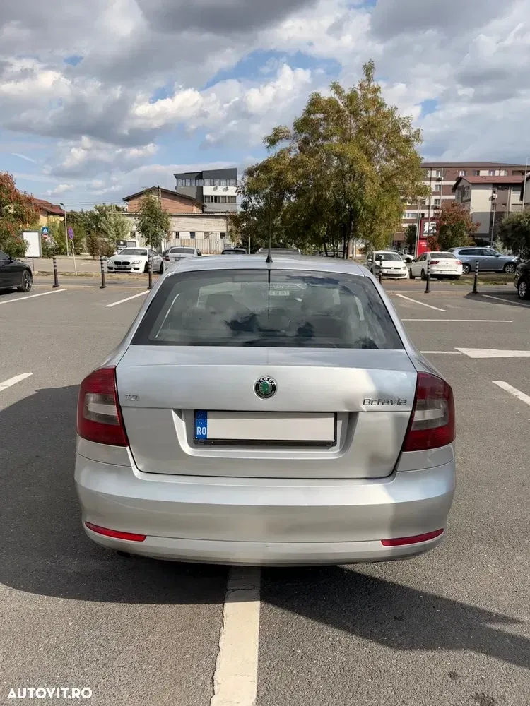 Škoda Octavia II 1.6 TDI Ambiente — imagine 5