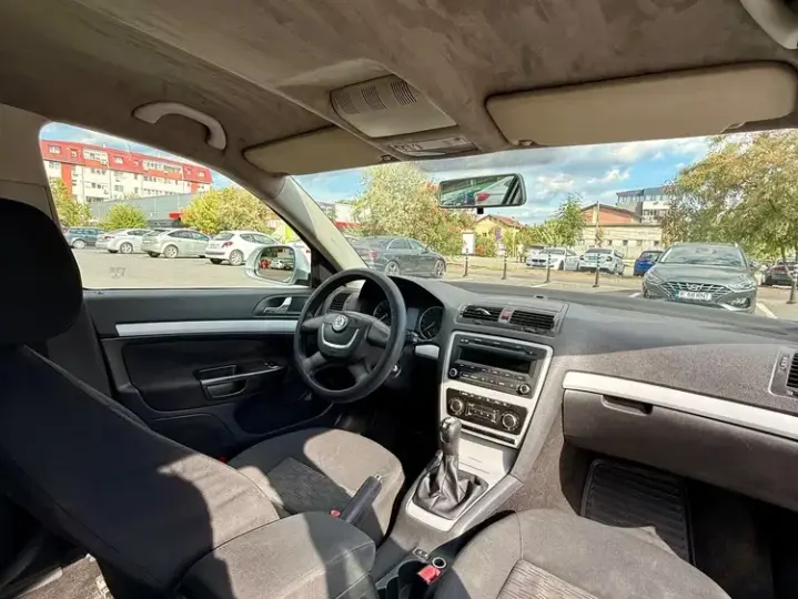 Škoda Octavia II 1.6 TDI Ambiente