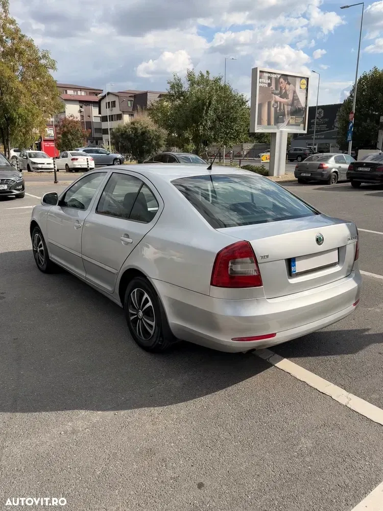 Škoda Octavia II 1.6 TDI Ambiente — imagine 4