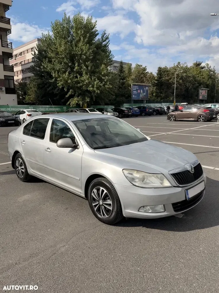 Škoda Octavia II 1.6 TDI Ambiente — imagine 2